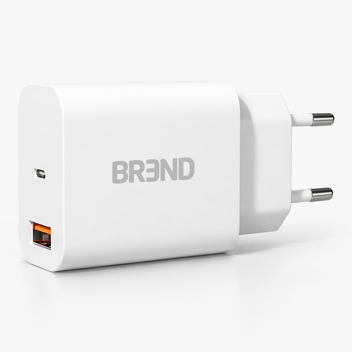 Witte BREND snellaadadapter met USB-C- en USB-A-poort en EU-stekker